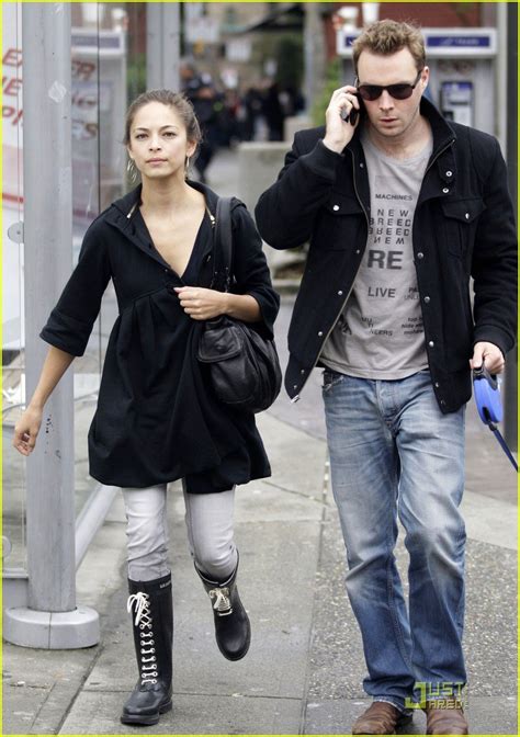 kristin kreuk married|kristin kreuk and husband.